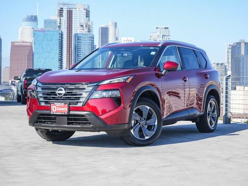 Used 2024 Nissan Rogue SV w/ SV Premium Package FWD image 1