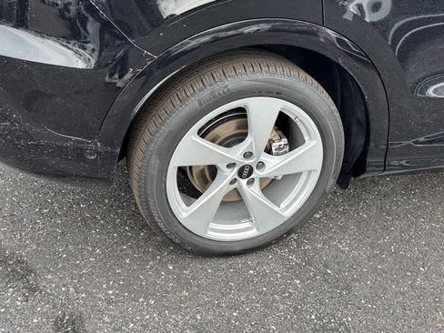 New 2025 Audi Q5 Prestige image 4