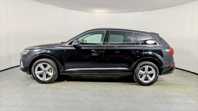 Used 2023 Audi Q7 3.0T Premium AWD/4WD image 3