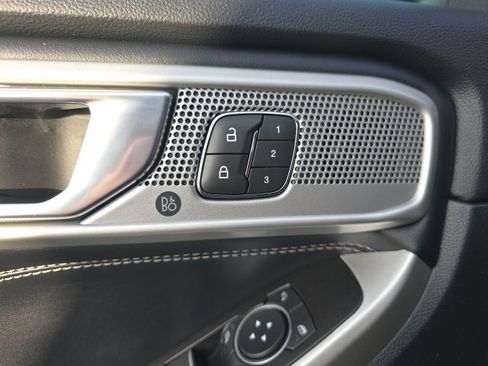 Certified 2022 Ford Explorer Limited w/ Equipment Group 301A image 26