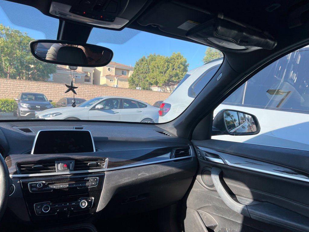 Used 2018 BMW X1 sDrive28i FWD image 9