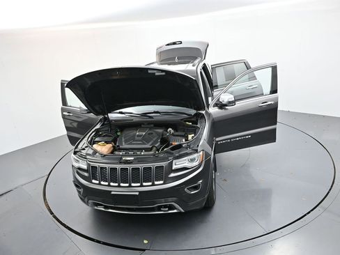 Used 2015 Jeep Grand Cherokee Overland w/ Advanced Technology Group image 42