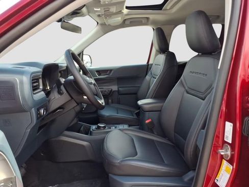 New 2026 Ford Maverick Lariat w/ Black Appearance Package image 5