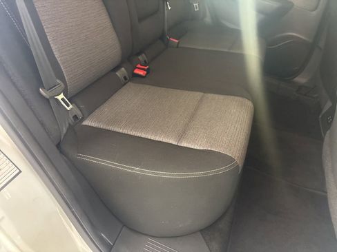 Used 2023 Nissan Rogue SV image 29