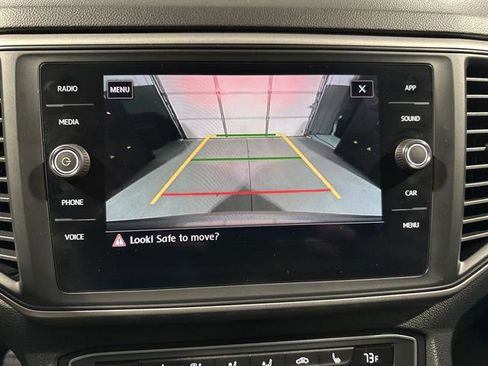 Certified 2020 Volkswagen Atlas Cross Sport SE w/ Panoramic Sunroof Package image 28