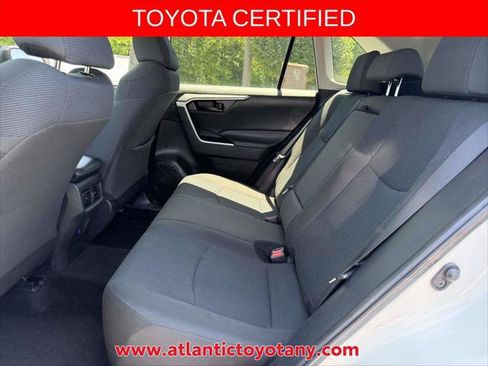 Certified 2023 Toyota RAV4 LE AWD/4WD image 18