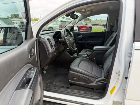 Used 2018 Chevrolet Colorado Z71 RWD image 9