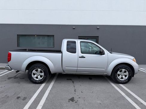 Used 2012 Nissan Frontier SV RWD image 10