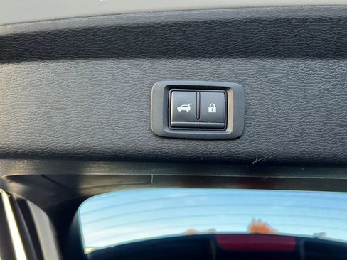 Used 2024 Mitsubishi Outlander Ralliart image 16