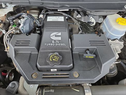 Used 2024 RAM 3500 Big Horn AWD/4WD image 40