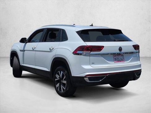 Certified 2023 Volkswagen Atlas Cross Sport SE FWD image 8