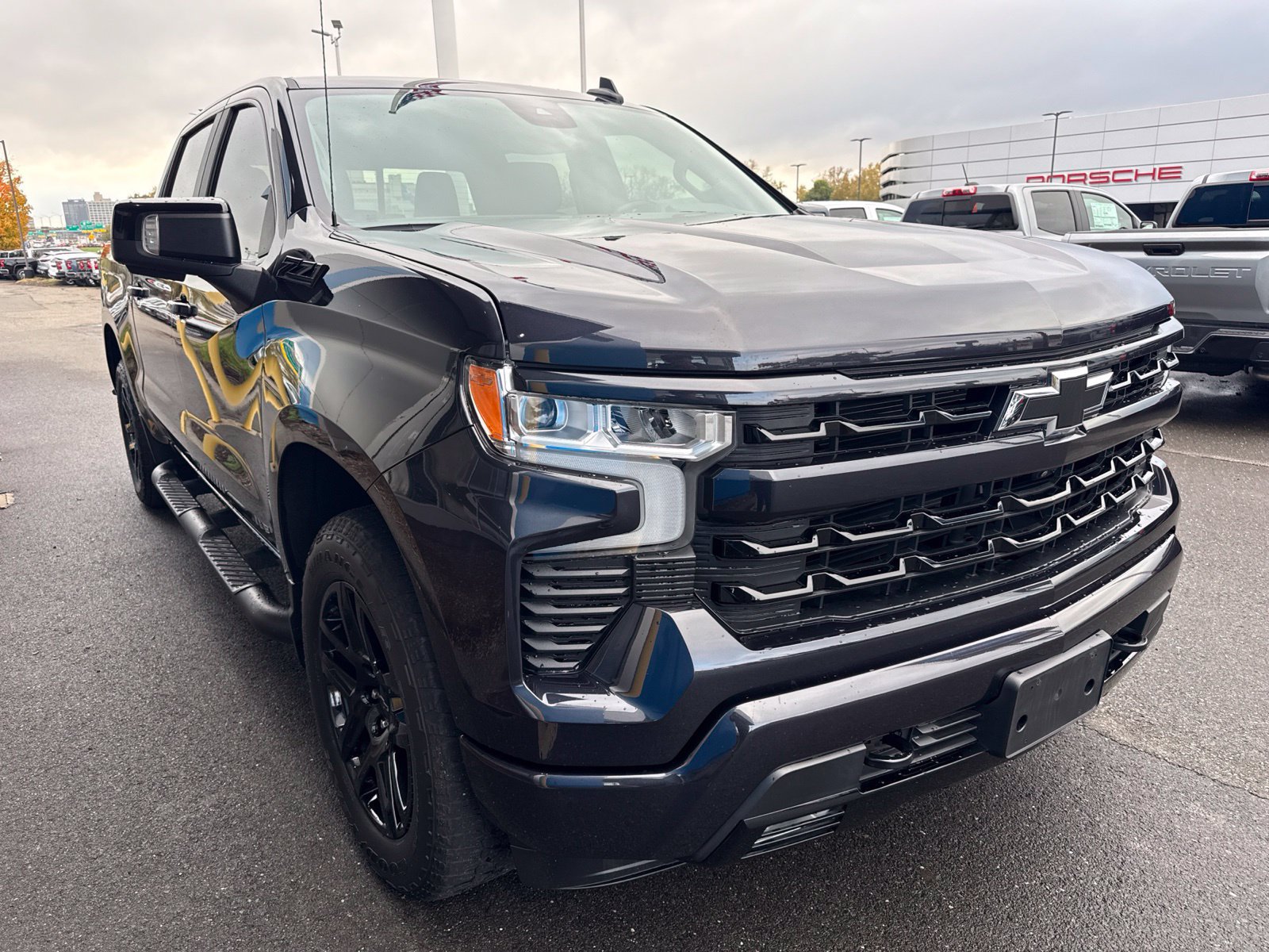 Used 2023 Chevrolet Silverado 1500 RST w/ Convenience Package II AWD/4WD image 3