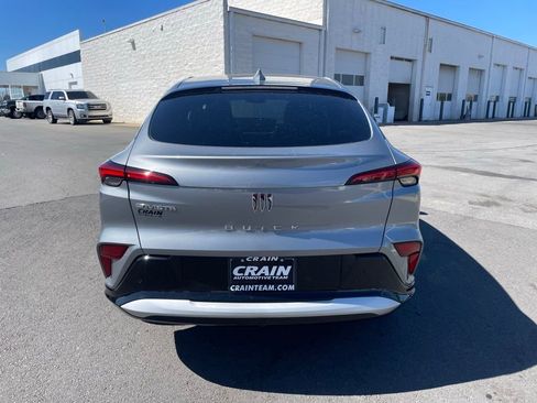 Used 2025 Buick Envista Sport Touring w/ Convenience I Package image 6