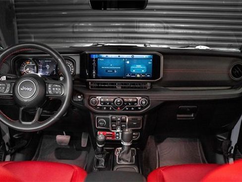 Used 2024 Jeep Wrangler Unlimited Rubicon 392 image 29