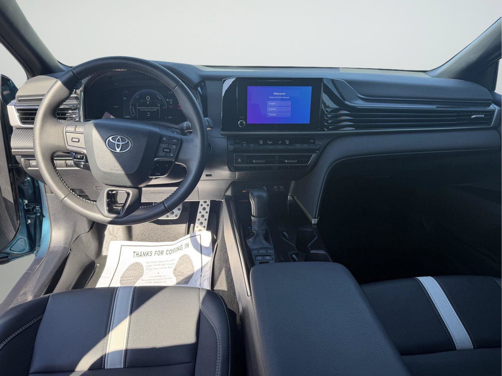Used 2025 Toyota Camry SE w/ Convenience Package FWD image 17