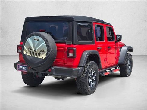 Used 2021 Jeep Wrangler Unlimited Rubicon AWD/4WD image 5