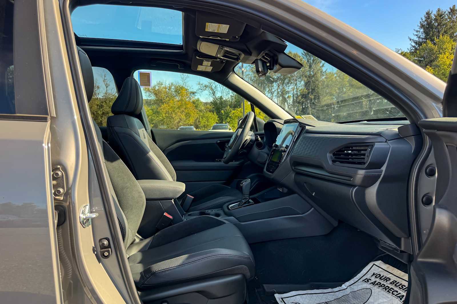 Certified 2025 Subaru Forester Touring w/ Popular Package - Touring AWD/4WD image 8