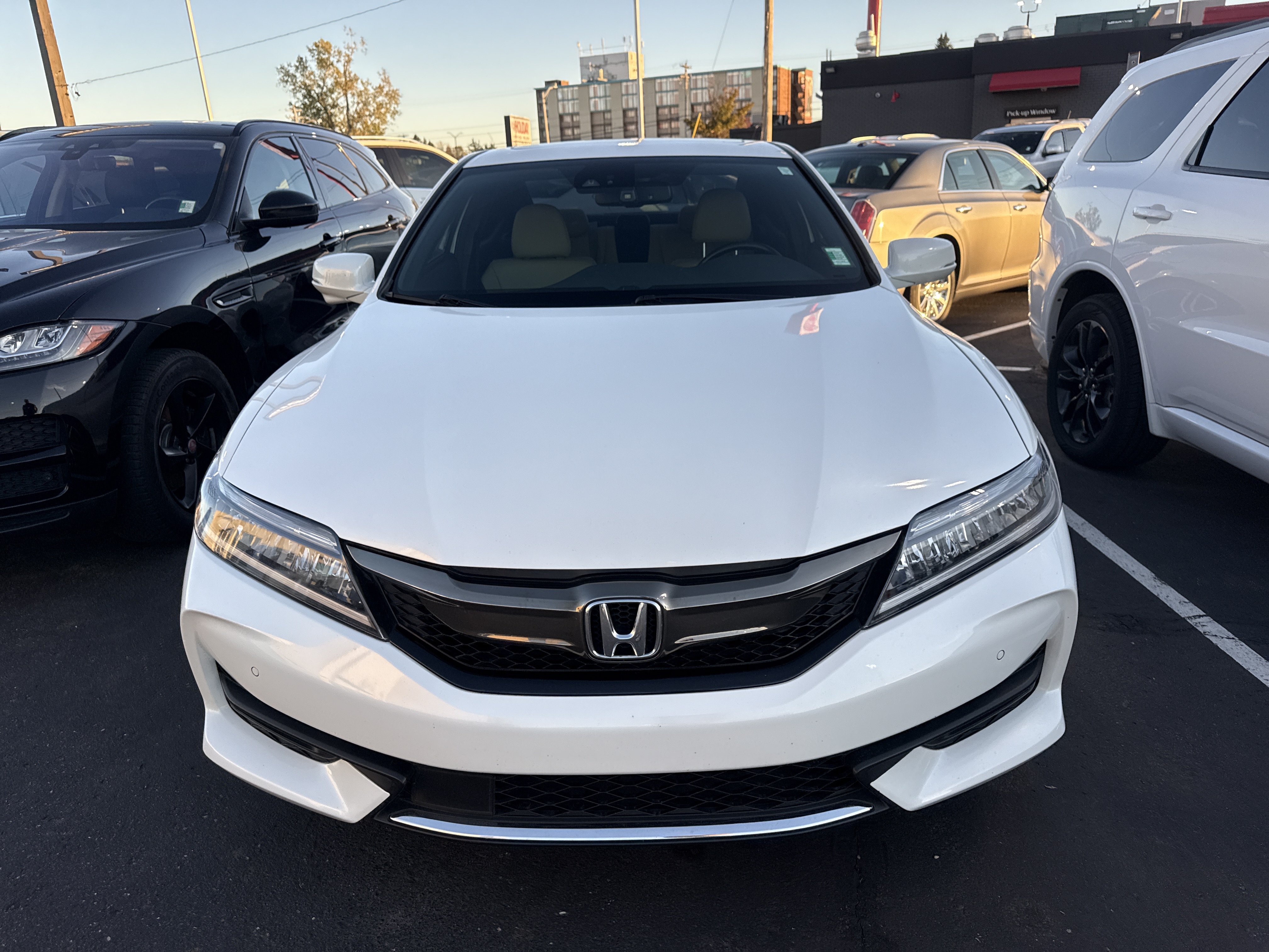 Used 2016 Honda Accord Touring image 7