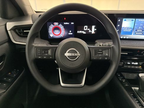 New 2026 Nissan Kicks SV w/ SV Premium Package FWD image 17