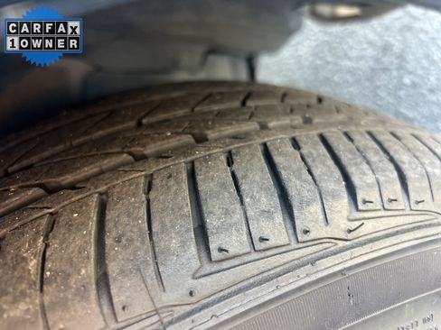 Used 2025 Toyota Camry SE w/ Convenience Package image 12