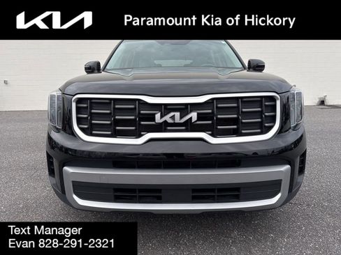 Used 2023 Kia Telluride S image 2
