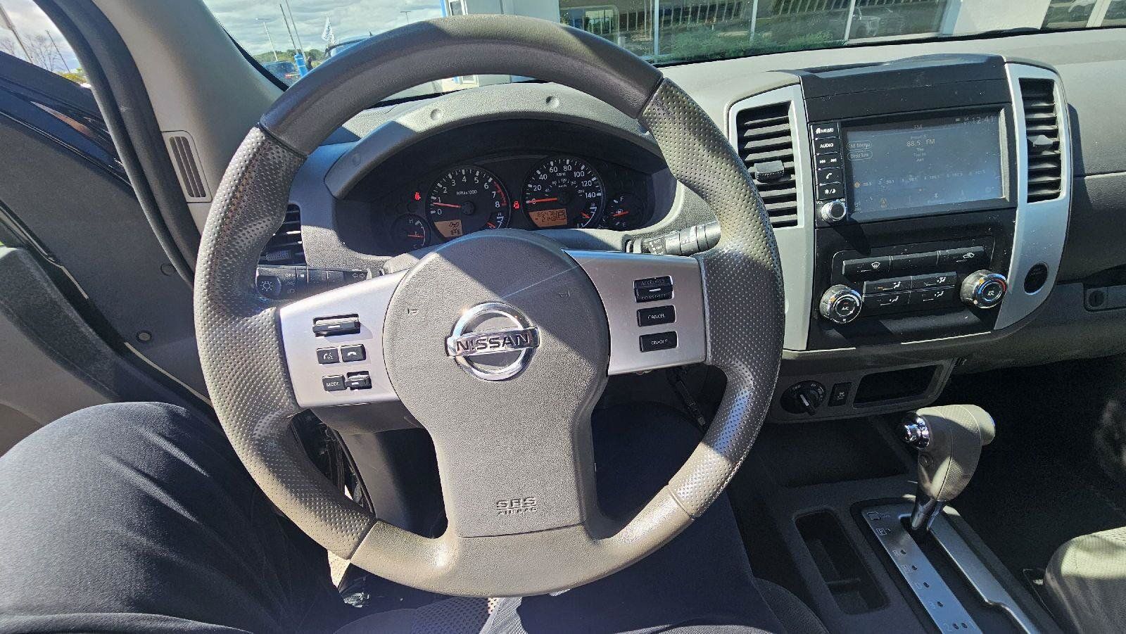 Used 2019 Nissan Frontier SV AWD/4WD image 7