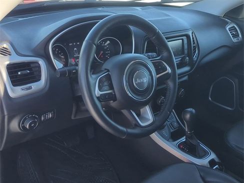 Used 2017 Jeep Compass Latitude w/ Cold Weather Group image 12