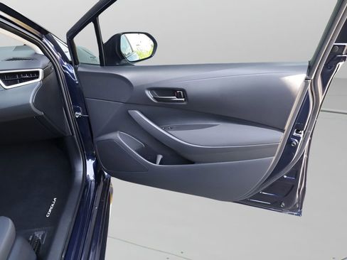 Certified 2023 Toyota Corolla LE FWD image 17