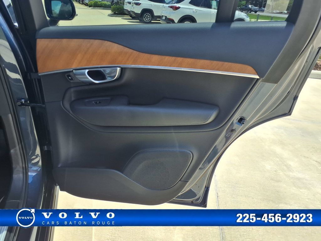Certified 2024 Volvo XC90 B5 Plus w/ Protection Package Premier AWD/4WD image 20