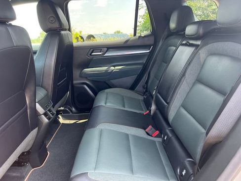 Used 2026 GMC Terrain AT4 w/ Convenience Package III AWD/4WD image 5