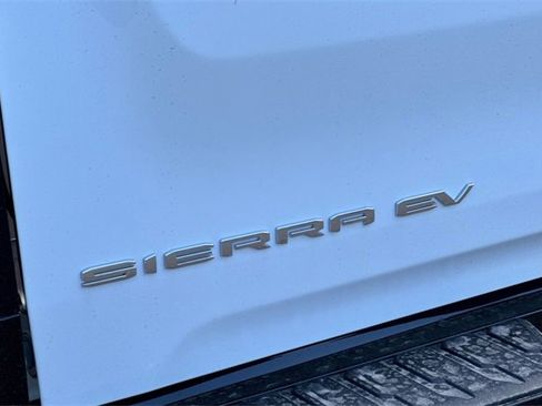 New 2025 GMC Sierra EV Denali image 32