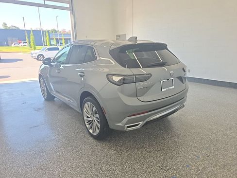 Used 2024 Buick Envision Avenir AWD/4WD image 3