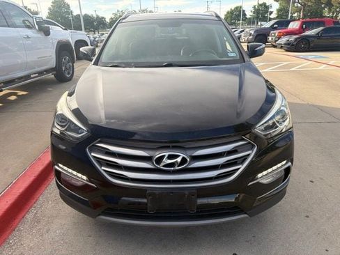 Used 2017 Hyundai Santa Fe Sport FWD image 2
