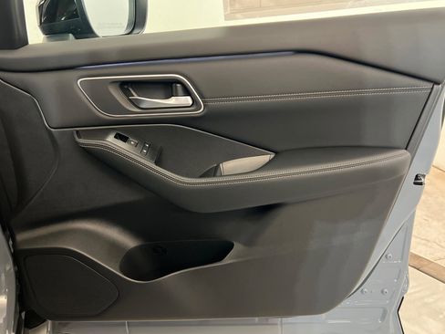 New 2026 Nissan Rogue Platinum w/ Platinum Premium Package image 23