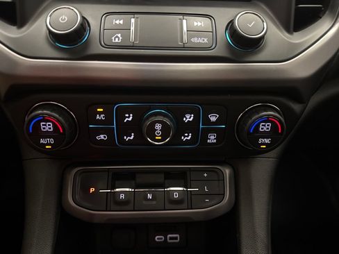 Used 2020 GMC Acadia AT4 w/ Driver Alert Package II AWD/4WD image 36