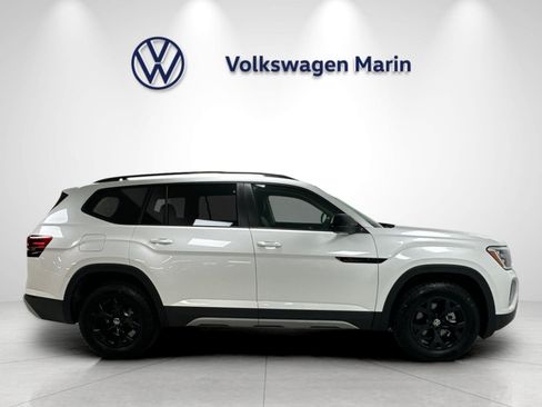 New 2026 Volkswagen Atlas Peak Edition AWD/4WD image 6