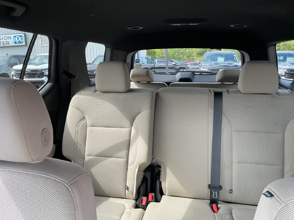 Used 2024 Chevrolet Traverse LS w/ Safety Package AWD/4WD image 27