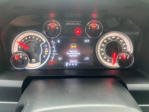 Used 2015 RAM 1500 Outdoorsman image 14