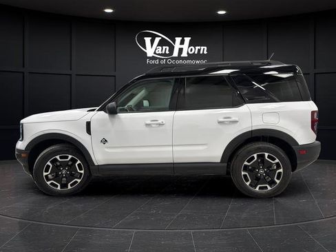 Used 2024 Ford Bronco Sport Outer Banks w/ Tech Package AWD/4WD image 4
