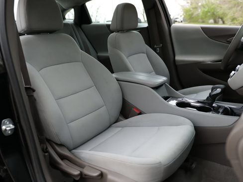 Used 2023 Chevrolet Malibu LT FWD image 27