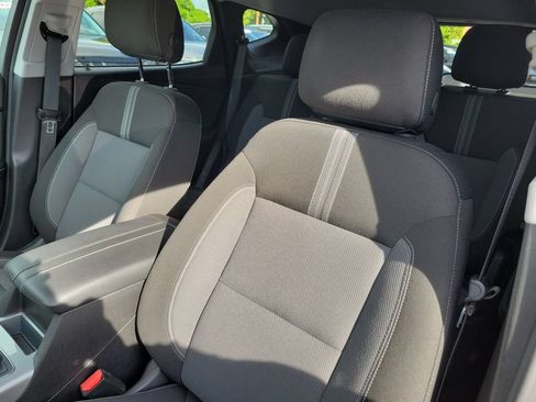 Used 2025 Chevrolet Blazer LT FWD image 25