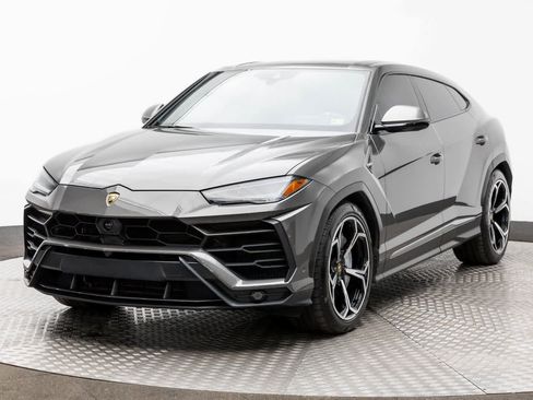Used 2022 Lamborghini Urus image 1