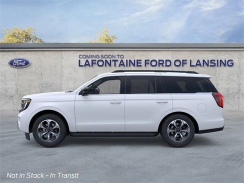 New 2026 Ford Expedition Active image 4