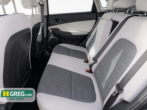 Used 2022 Hyundai Kona SE w/ Cargo Package FWD image 17