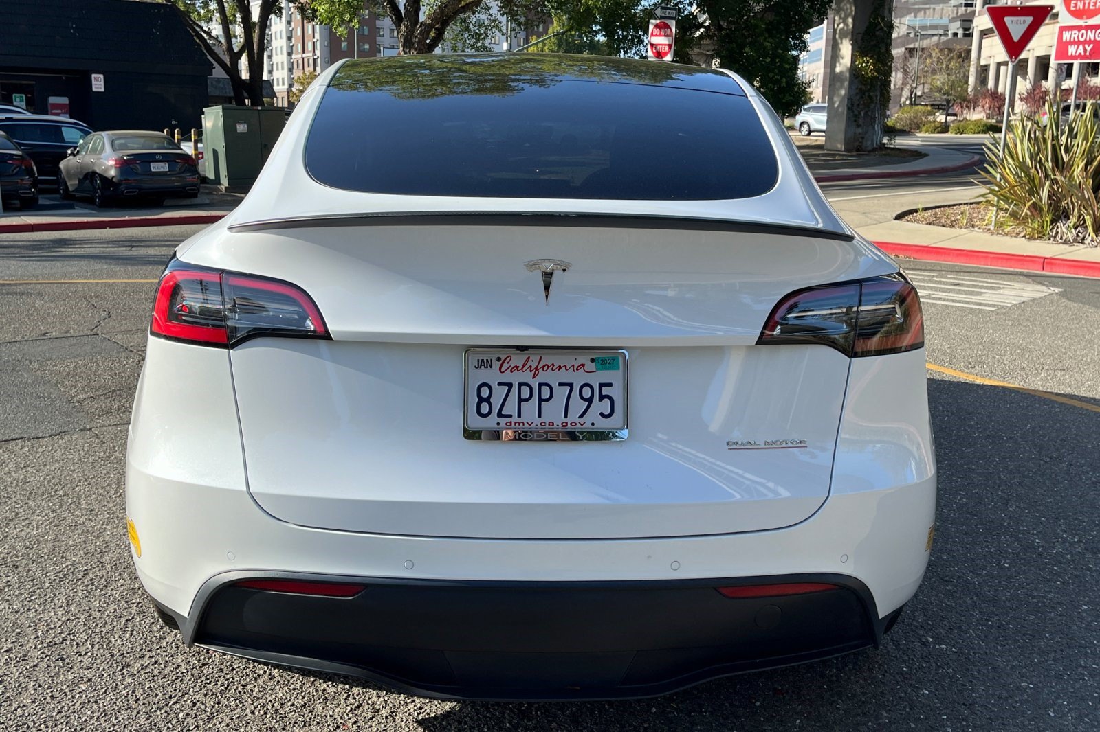 Used 2022 Tesla Model Y Performance AWD/4WD image 5