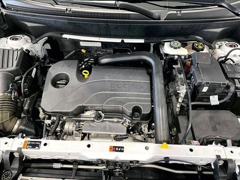 Used 2024 Chevrolet Equinox LS FWD image 11
