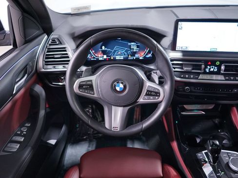 Used 2025 BMW X4 xDrive30i w/ M Sport Package AWD/4WD image 11