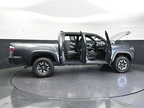 Used 2023 Toyota Tacoma TRD Off-Road w/ Technology Package AWD/4WD image 36