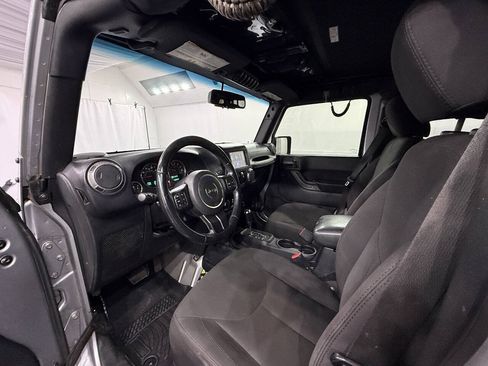 Used 2016 Jeep Wrangler Unlimited Sport w/ Quick Order Package 24S AWD/4WD image 14