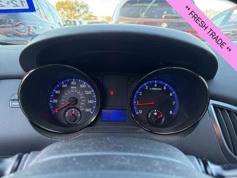 Used 2012 Hyundai Genesis 2.0T image 6